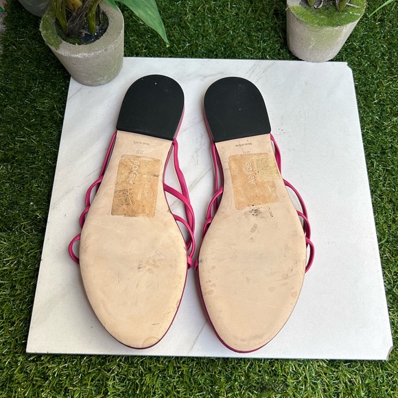 Aeyde Strappy Mule Sandal Slides Dainty
Modern Minimal Genuine Leather 39 US 9 - Picture 8 of 8